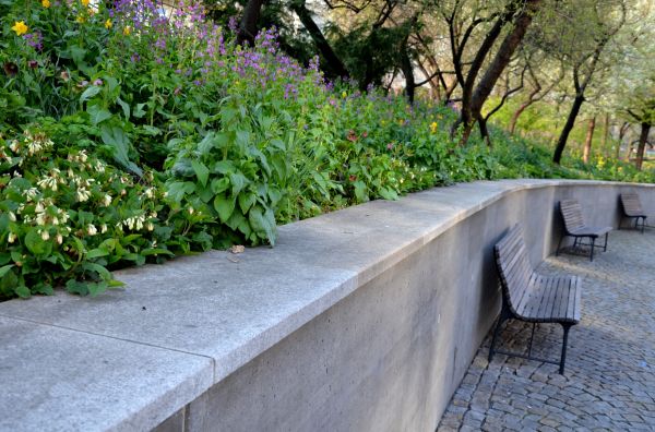 Concrete Retaining Wall Service in Easton