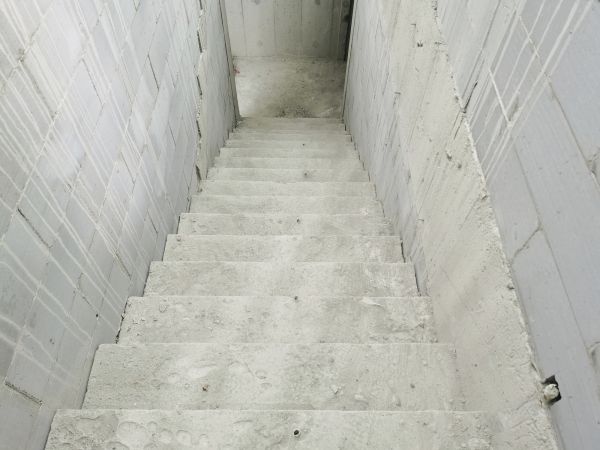 Step Pouring in Easton